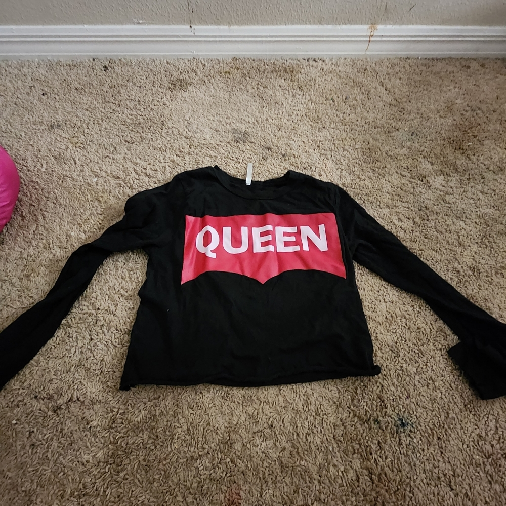 Long sleeve crop top
